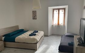 Vivere Il Borgo Sul Lago